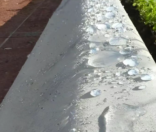 罗甸硅烷浸渍涂料在混凝土保护中的应用